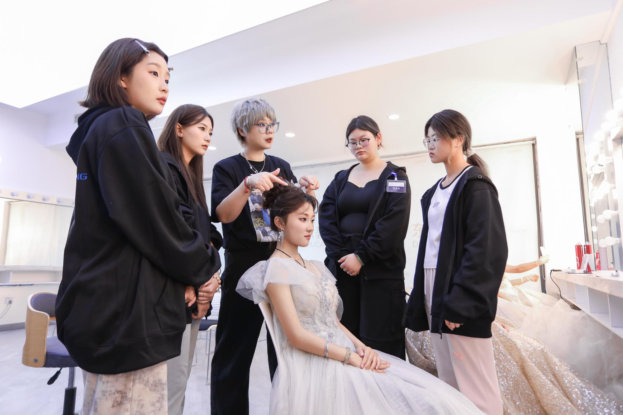 xulie060.jpg xulie060.jpg